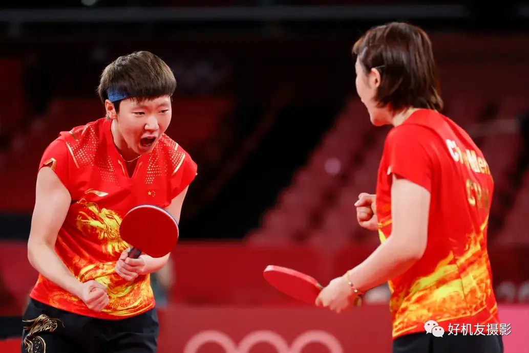 跟队记者：莱奥续约谈判还没正式开启，但俱乐部正在讨论