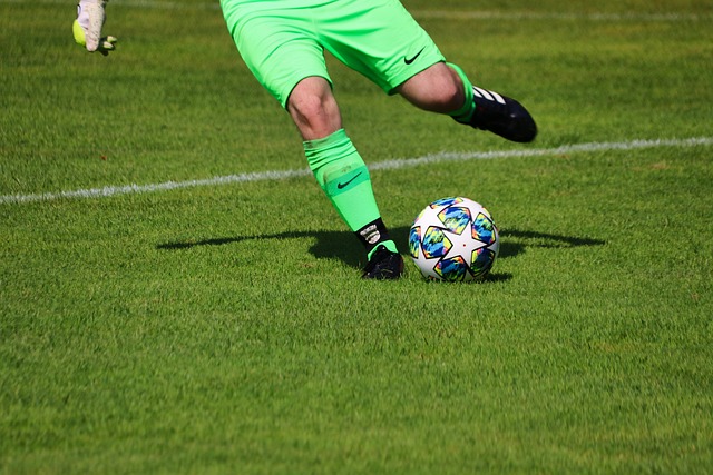 国安备战足协杯决赛，法比奥入选，韩佳奇随队助战，球队士气高昂。